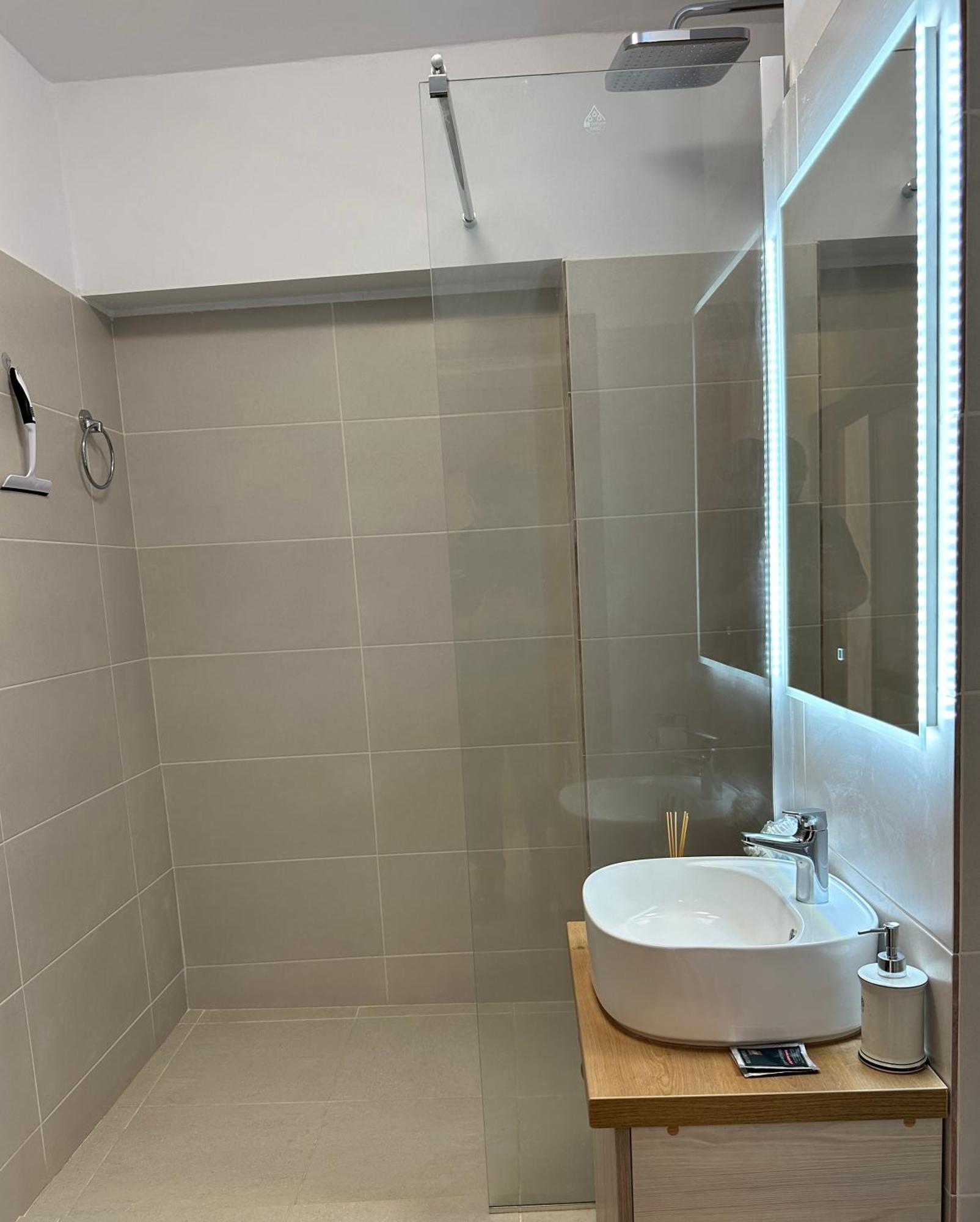 Garsoniera In Zona Garii Iasi Apartment Екстериор снимка